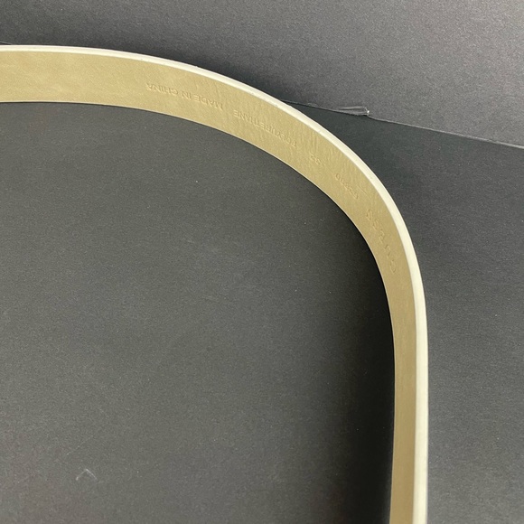 Guess Men's White Belt with Black Buckle - Picture 4 of 7